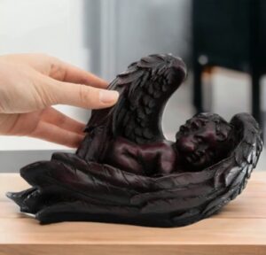 Baby Engelbeeldje met Vleugels