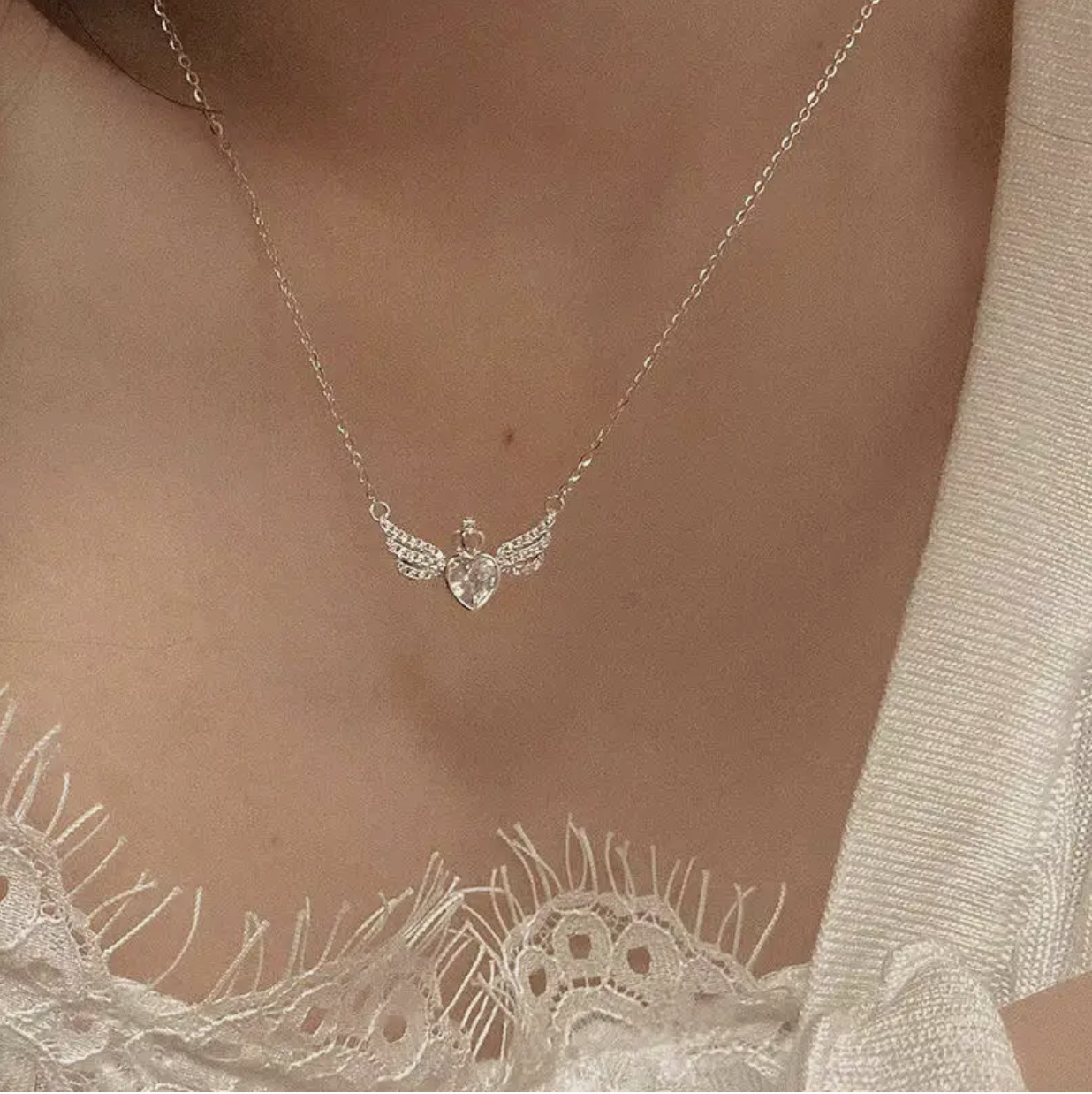Ketting hart met engelenvleugels