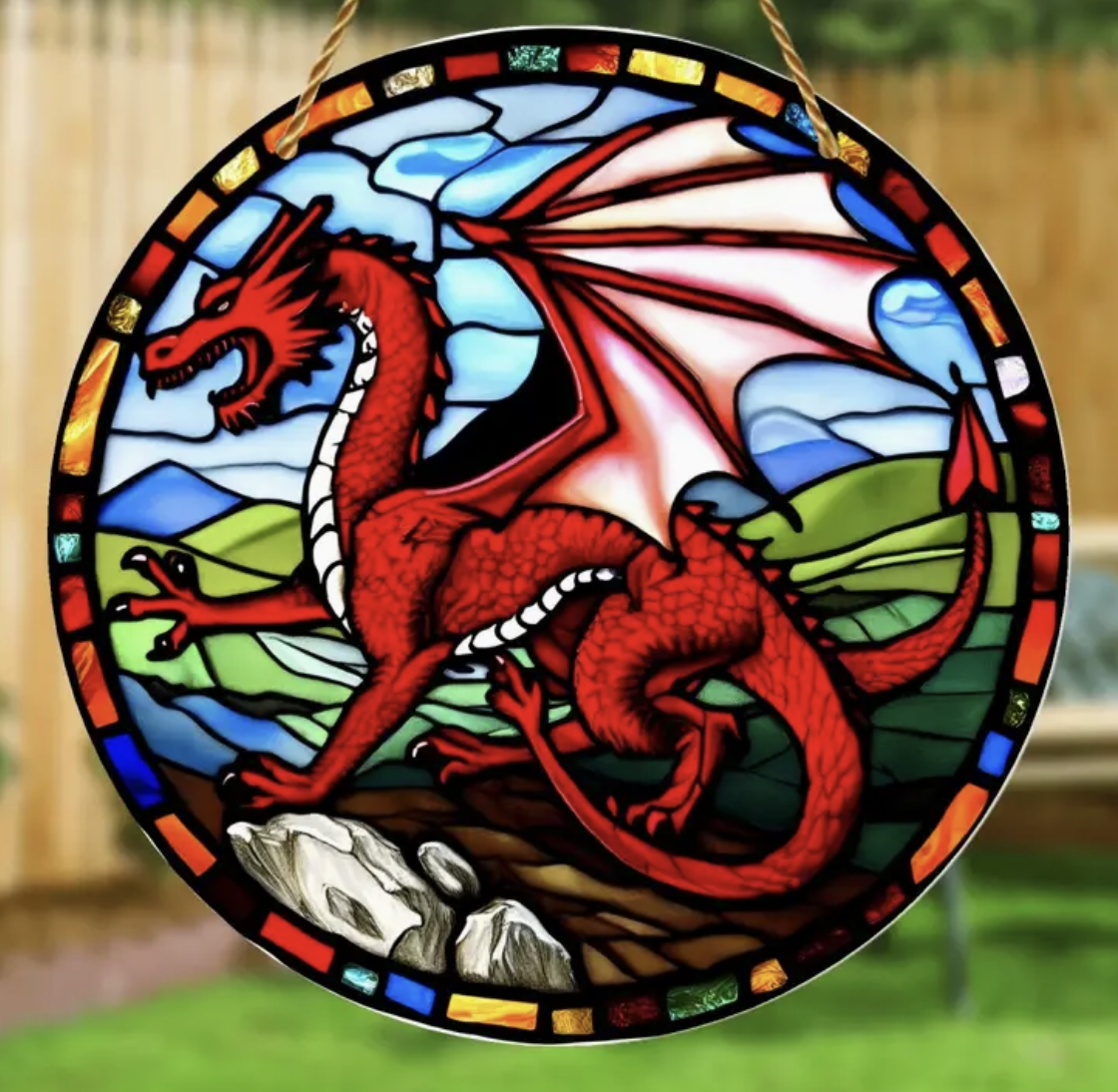 Raamhanger met Rode Draak