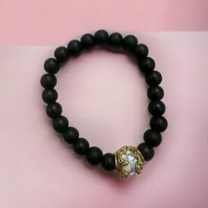 Zwarte Kralen Armband met Marmeren Witte Steen