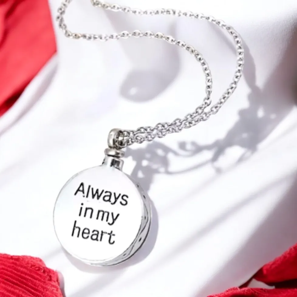 Pentagram ketting urn