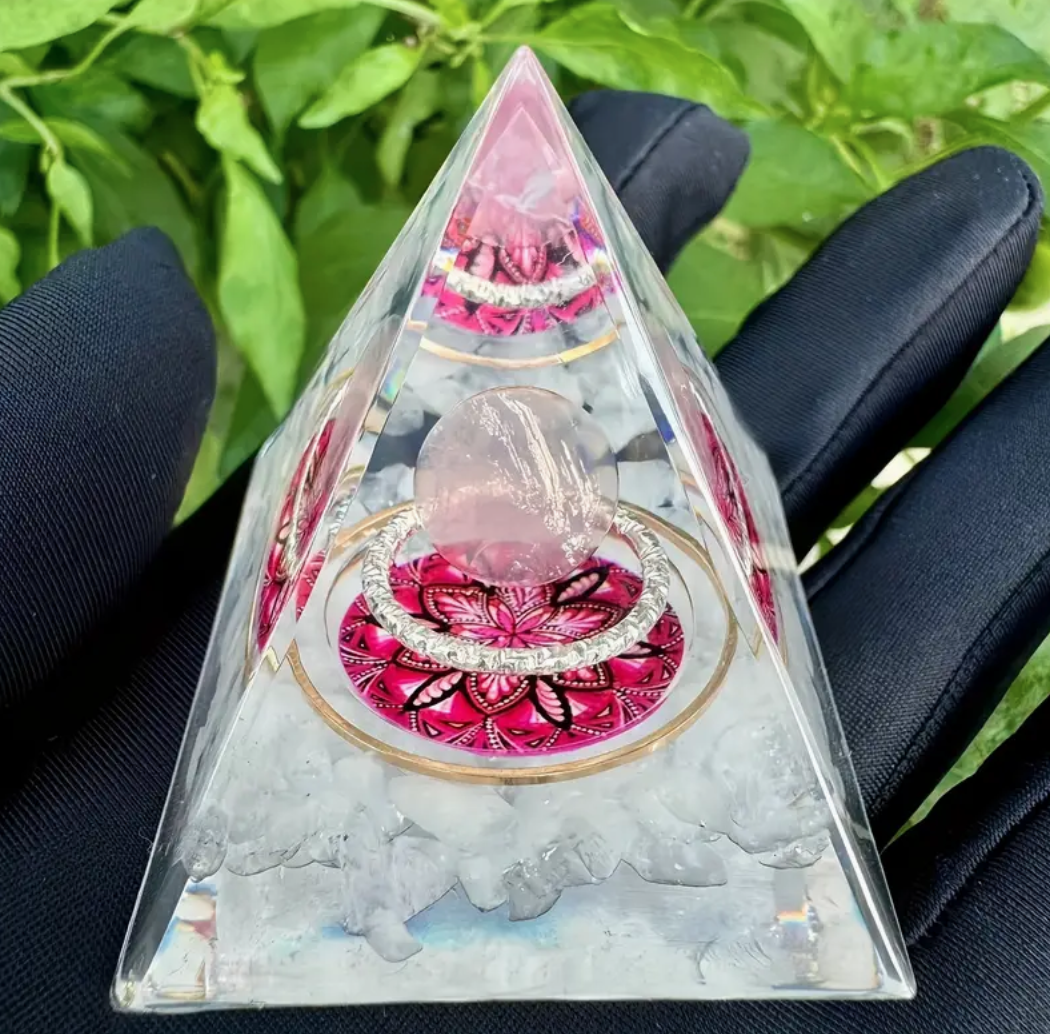 Roze Mandala Piramide
