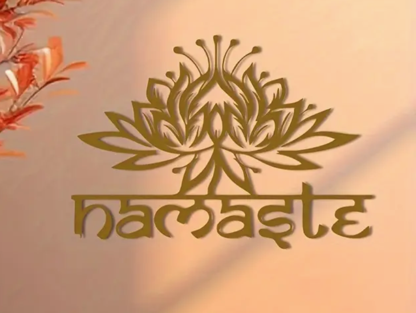 Goudkleurige 'Namaste' Lotus Wanddecoratie