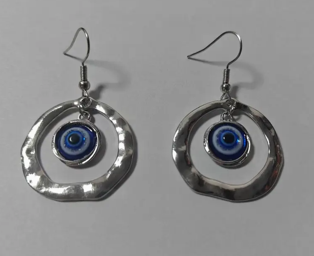 Zilverkleurige Boze Oog Oorbellen
